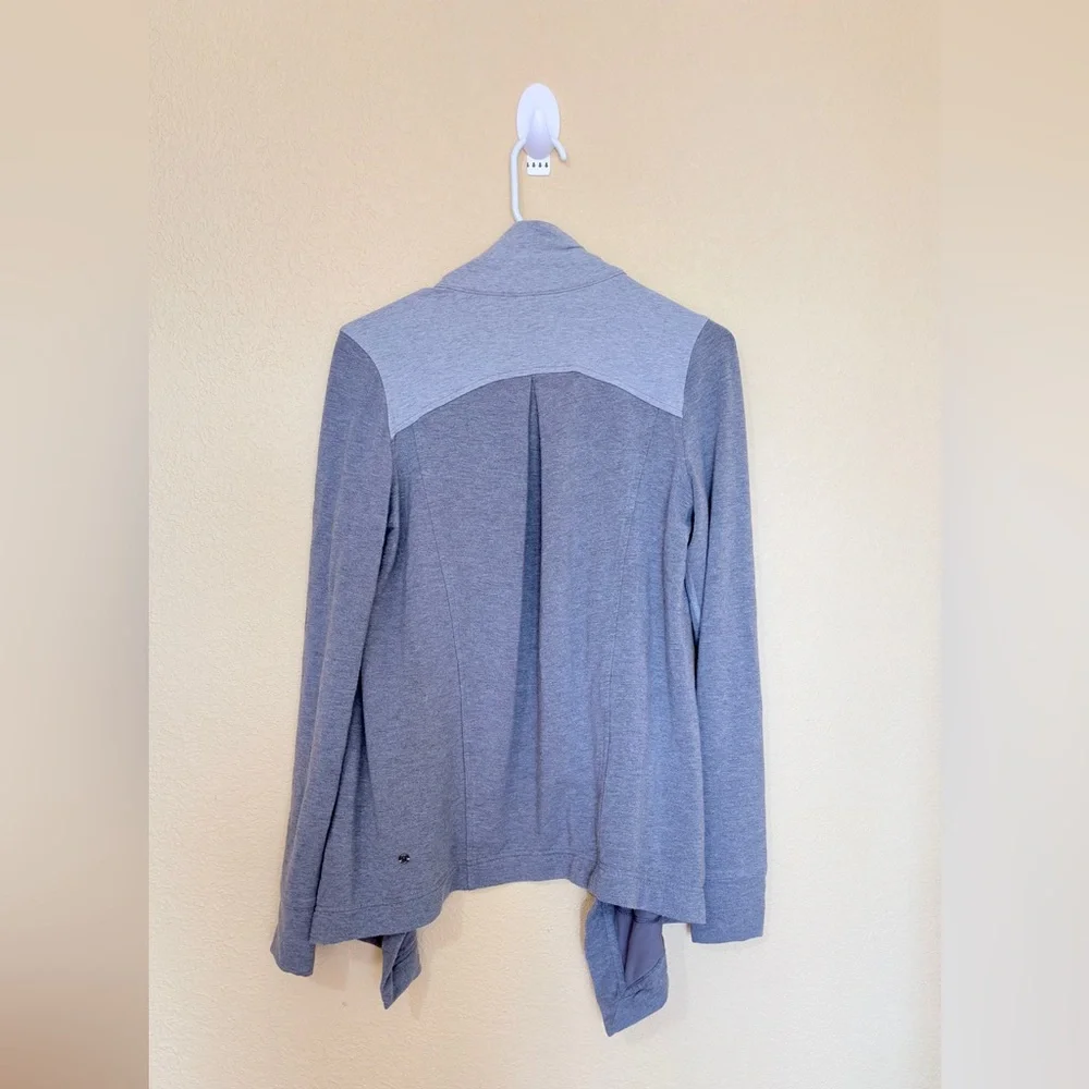 Lululemon Gray Flow and Go Cardigan Wrap Asymmetrical Open Front Women’s 4